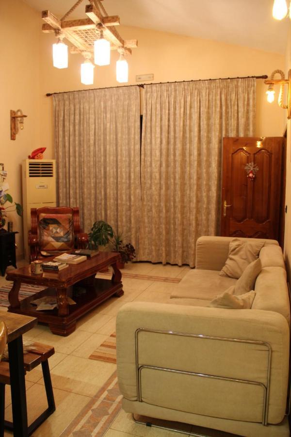 Cozy Big Apartment With Balcony Tirana Exterior photo
